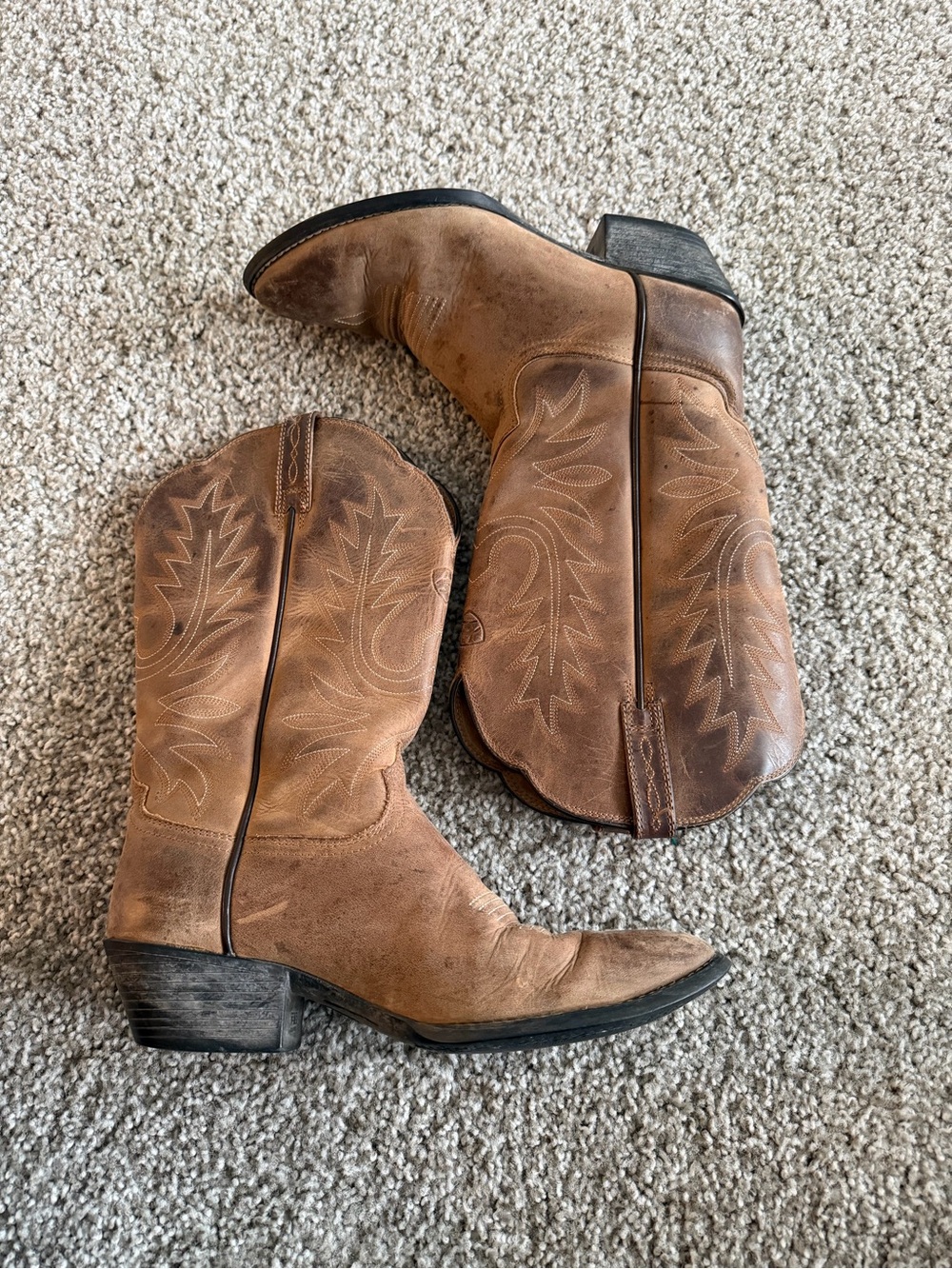Ariat Women’s Heritage R Toe Western Boot - Picture 4 of 10